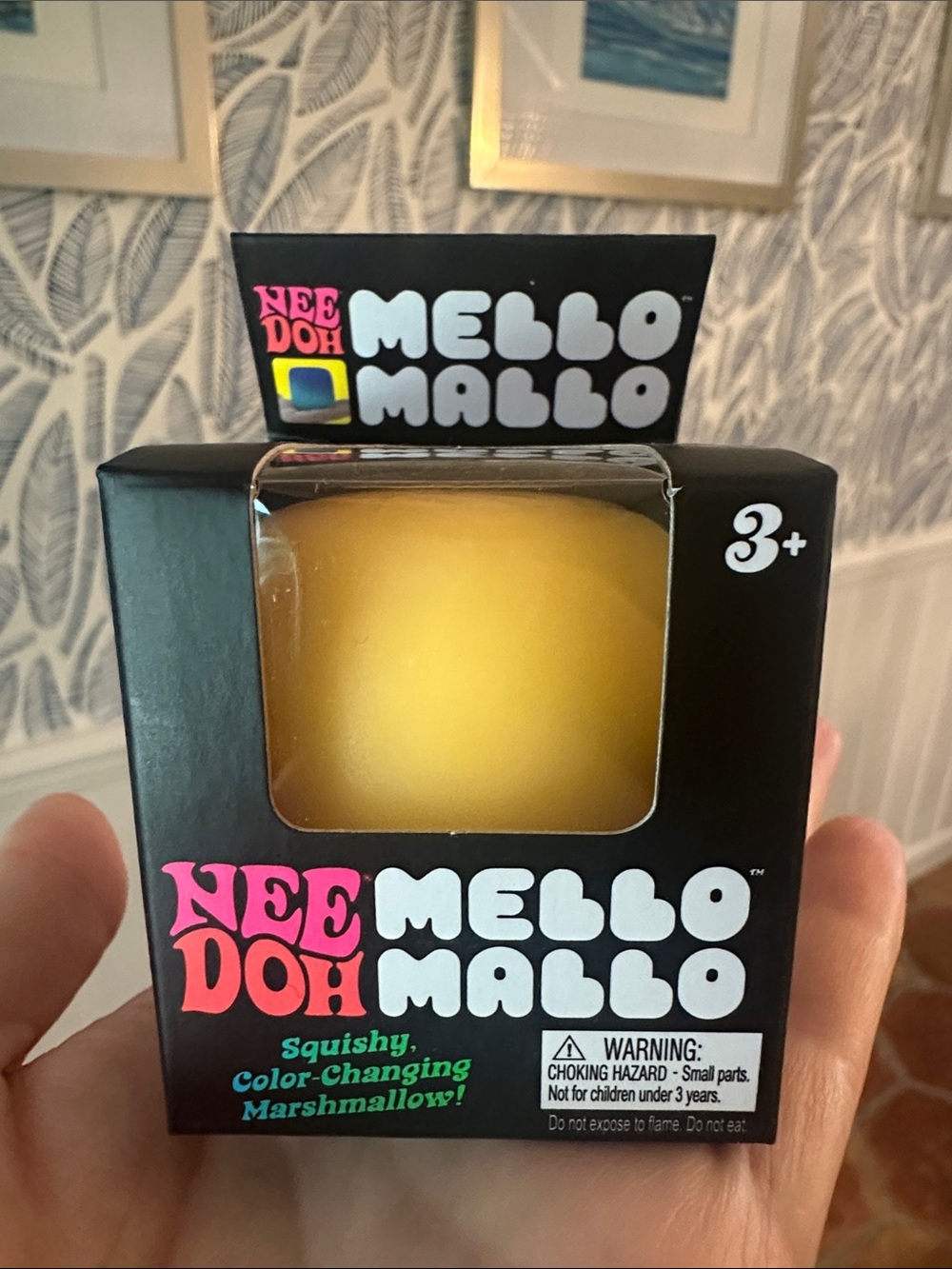 Schylling NeeDoh Mello Mallo Yellow Squishy Marshmallow Color Change!